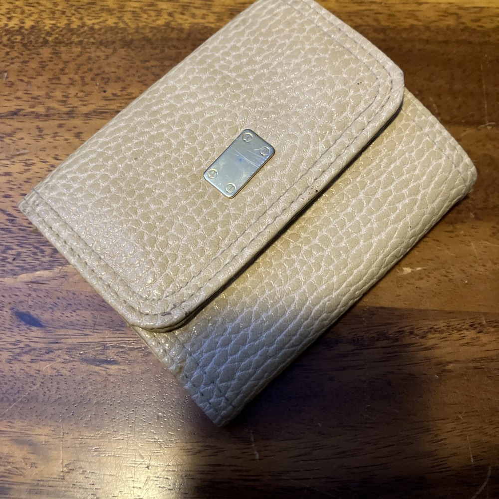 VINTAGE Roger Gimbel Accessories Embossed Faux Leather Wallet Coin Card Tan Gold